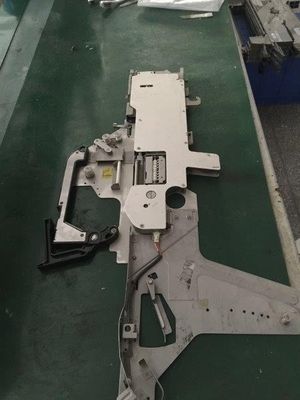 SMT松下電器産業はBM 16MMの送り装置を分ける